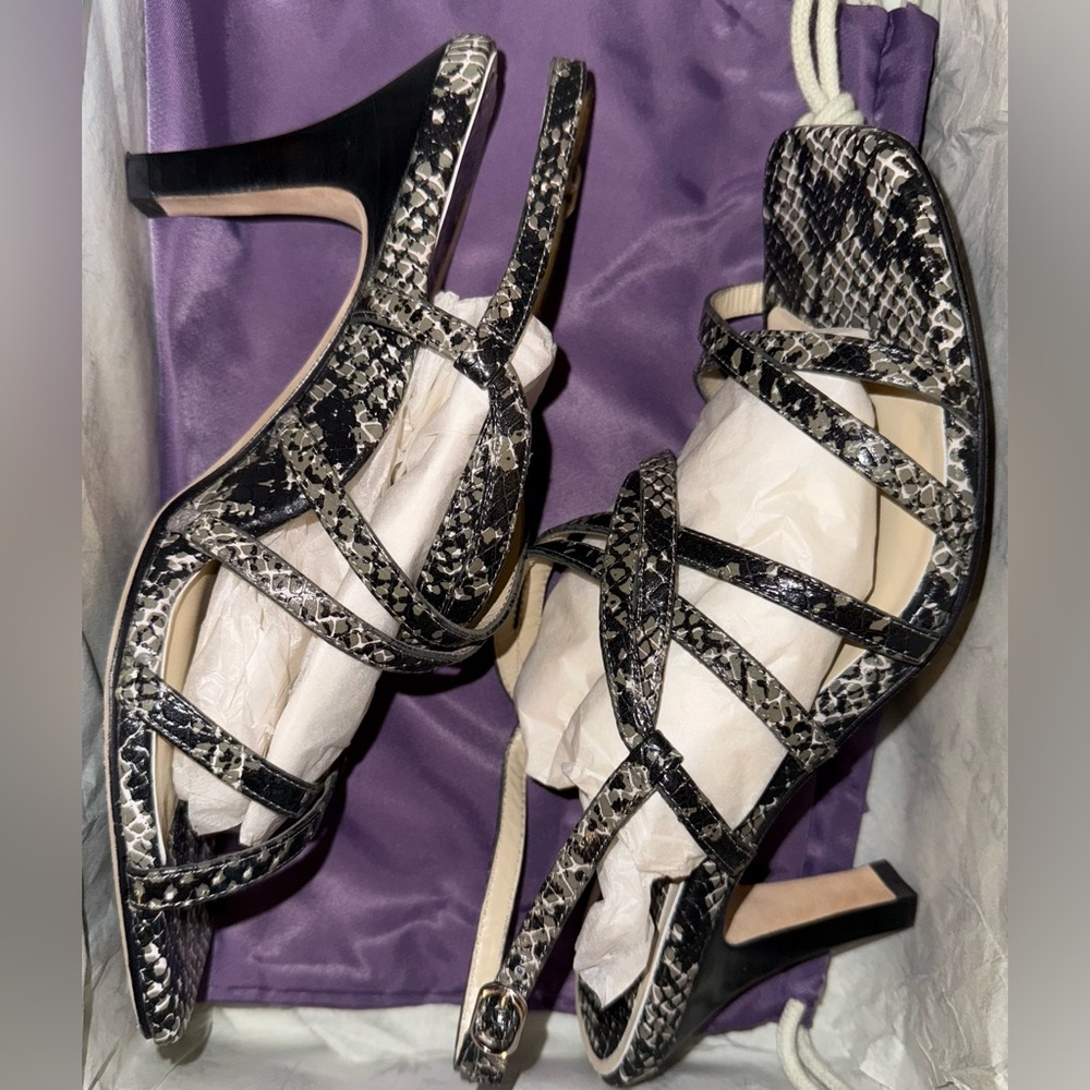 NIB  Taryn Rose Elegant Black/Grey/White Strappy Heels